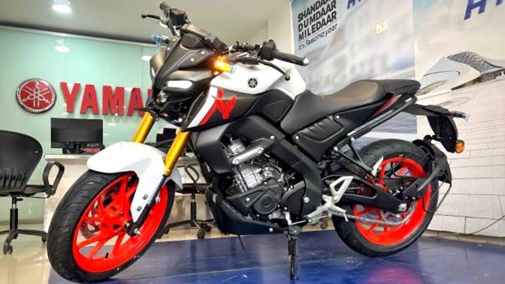 Yamaha MT 15 Bike